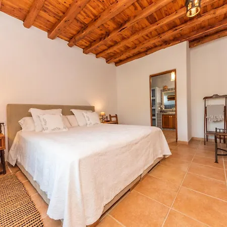 Casa De Campo Con Piscina - Relax En Ibiza Villa Sant Carles de Peralta