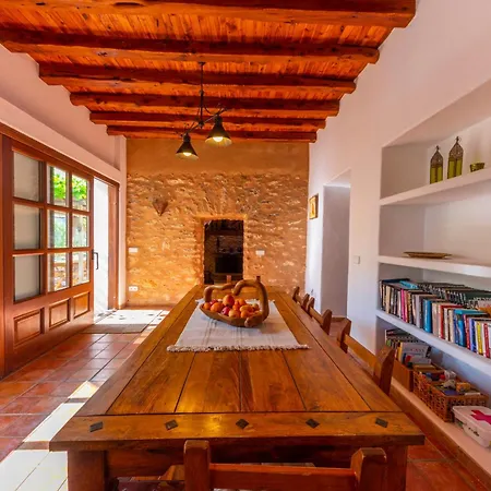 Villa Casa De Campo Con Piscina - Relax En Ibiza *